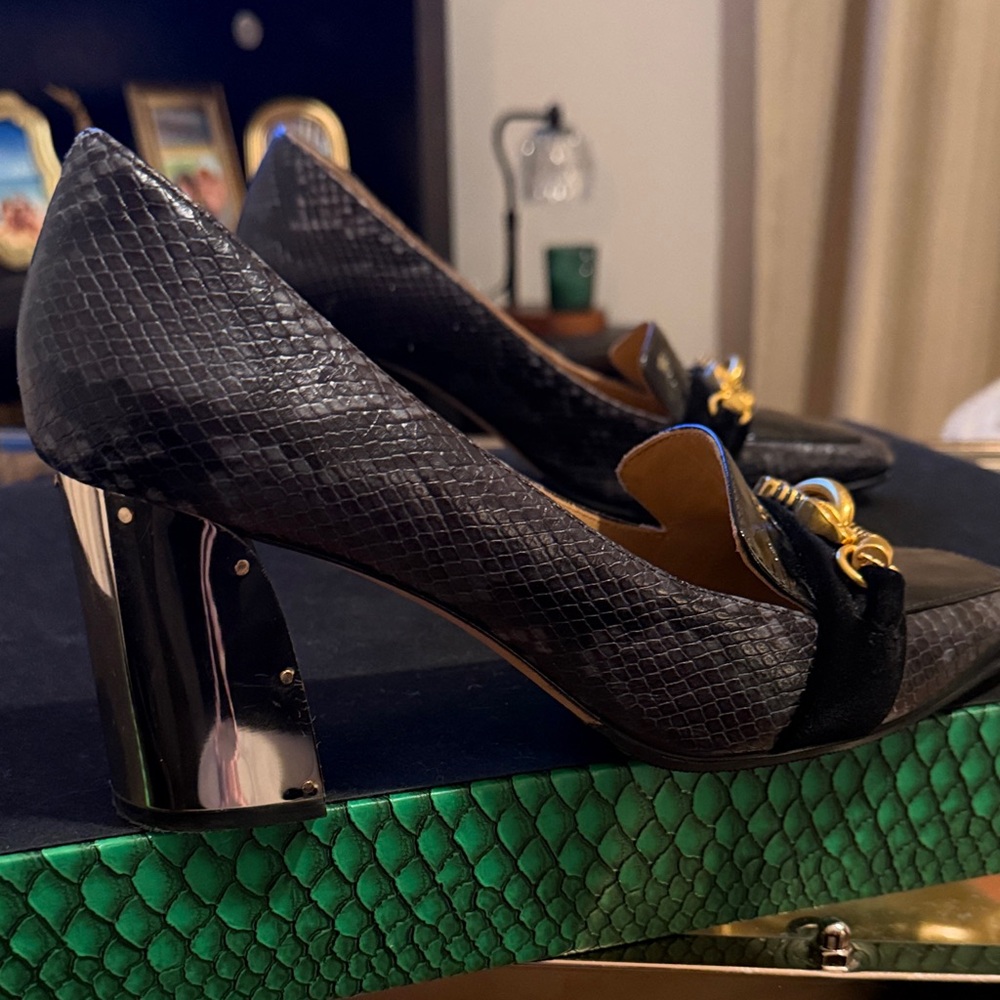 Tory Burch Black Textured Block Heel Loafer Pumps with Gold Accent